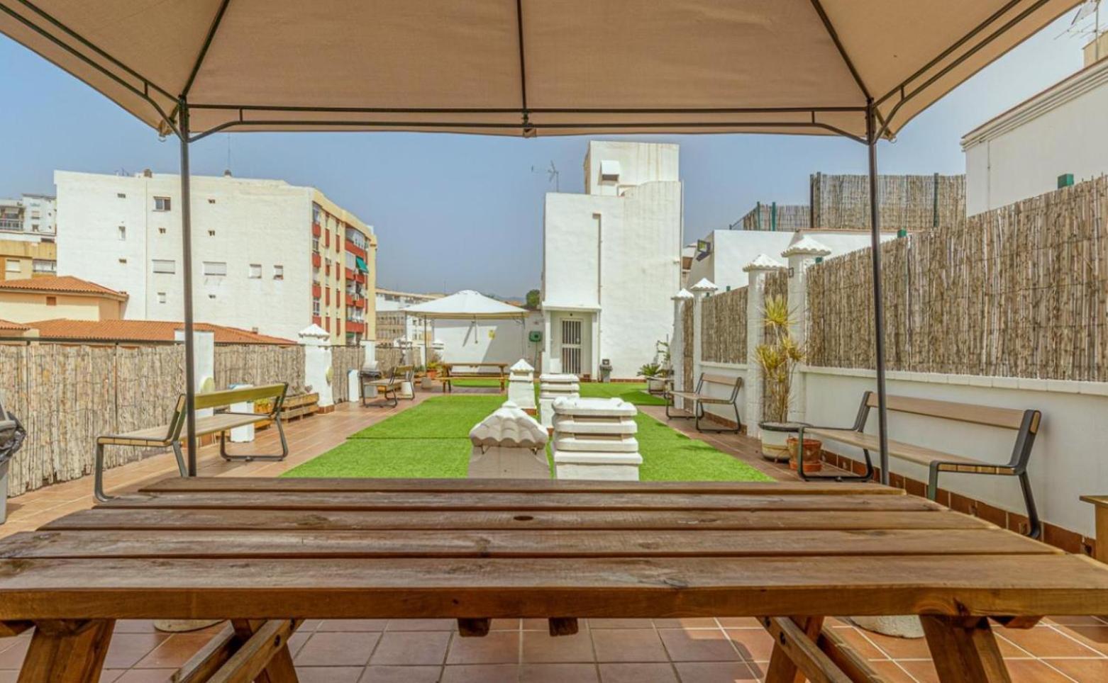 Апартаменти Apartamento Centrico La Merced 2 - Free Parking & Free Gym Малага Екстер'єр фото